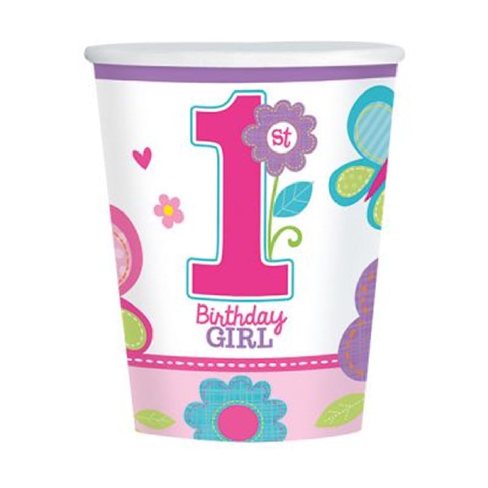 Tatlı 1 Yaş Kız, Bardak