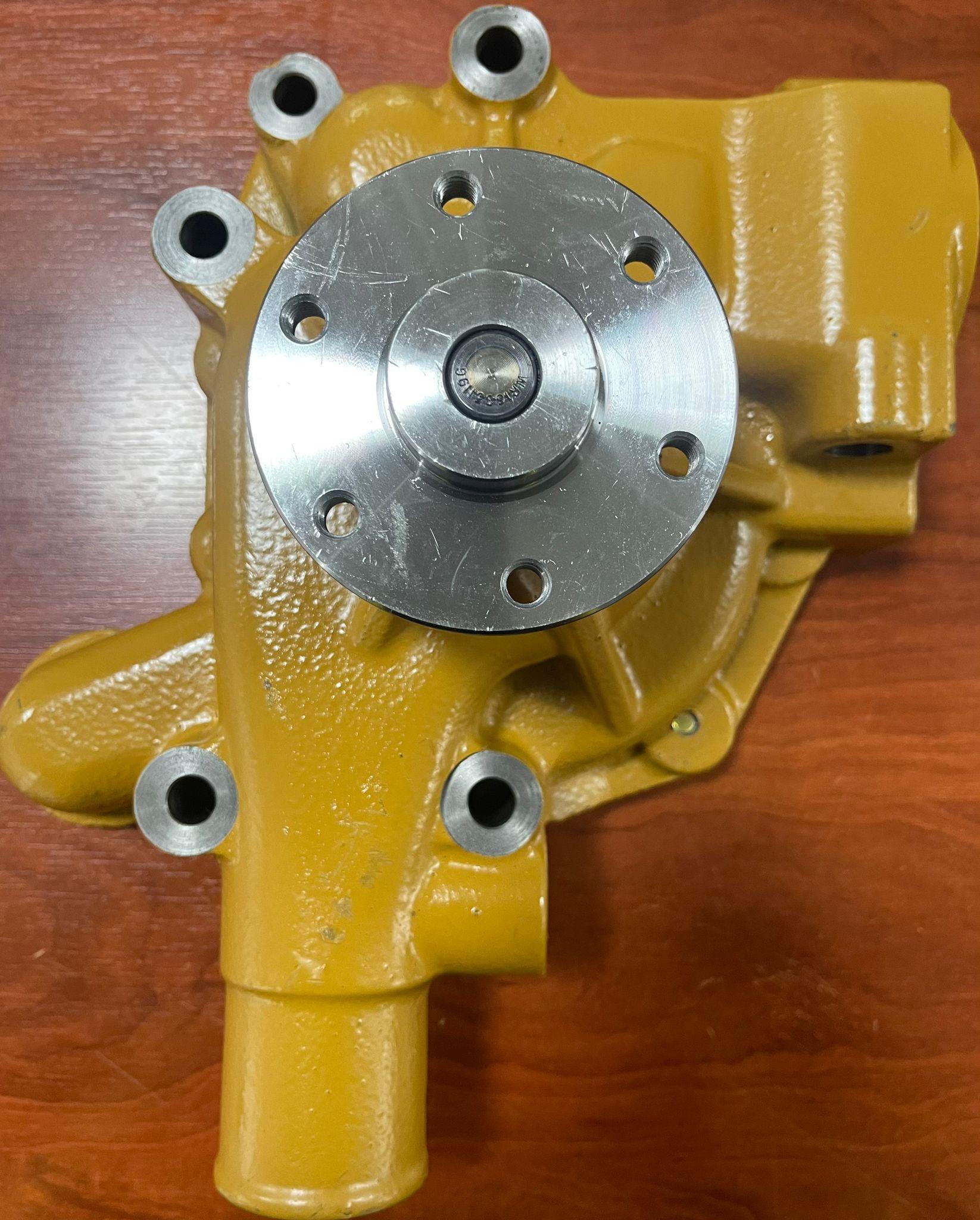 KOMATSU DEVİRDAİM FD50-AT10 SU POMPASI 6271611800 