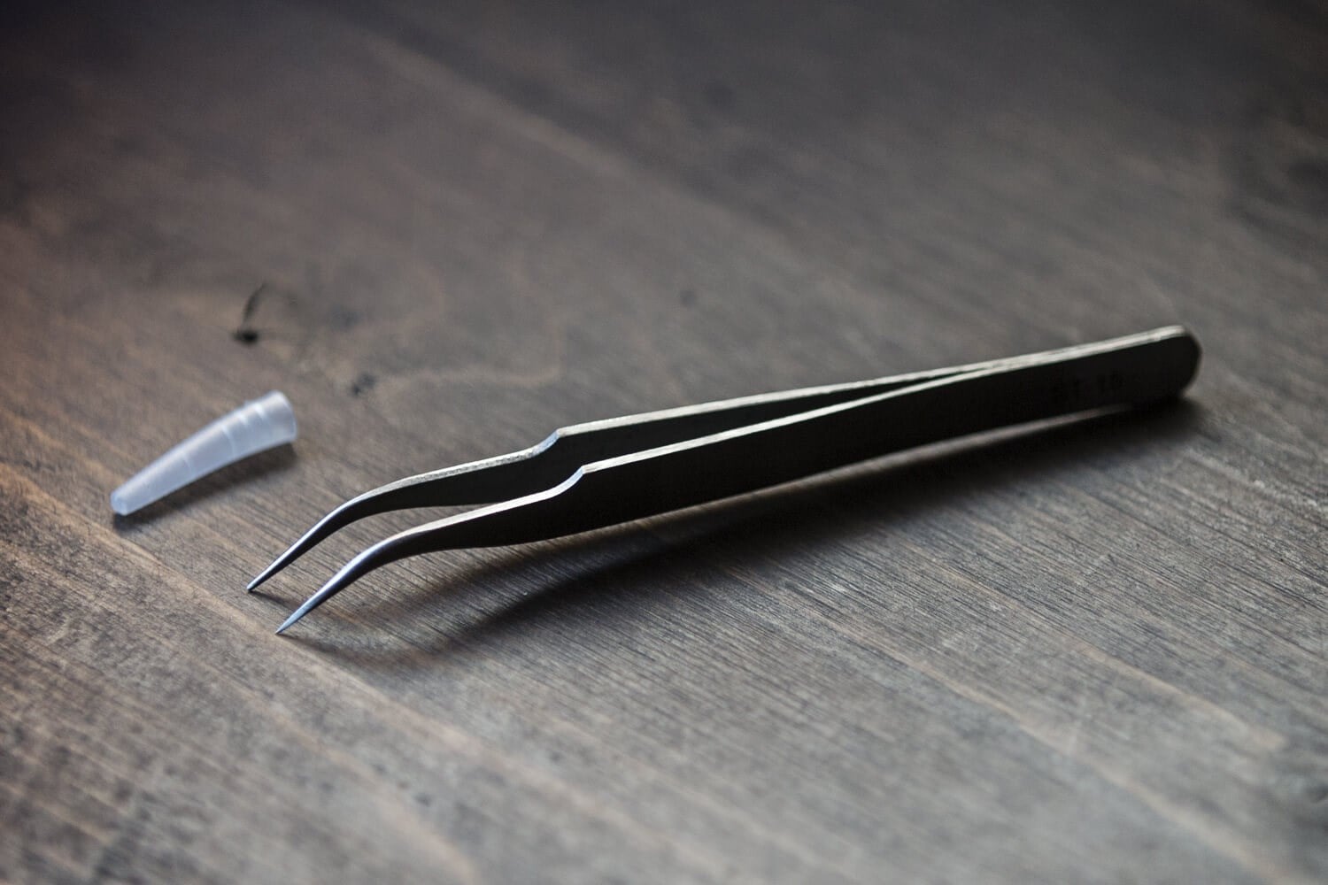 Eğri Uçlu Metal Cımbız