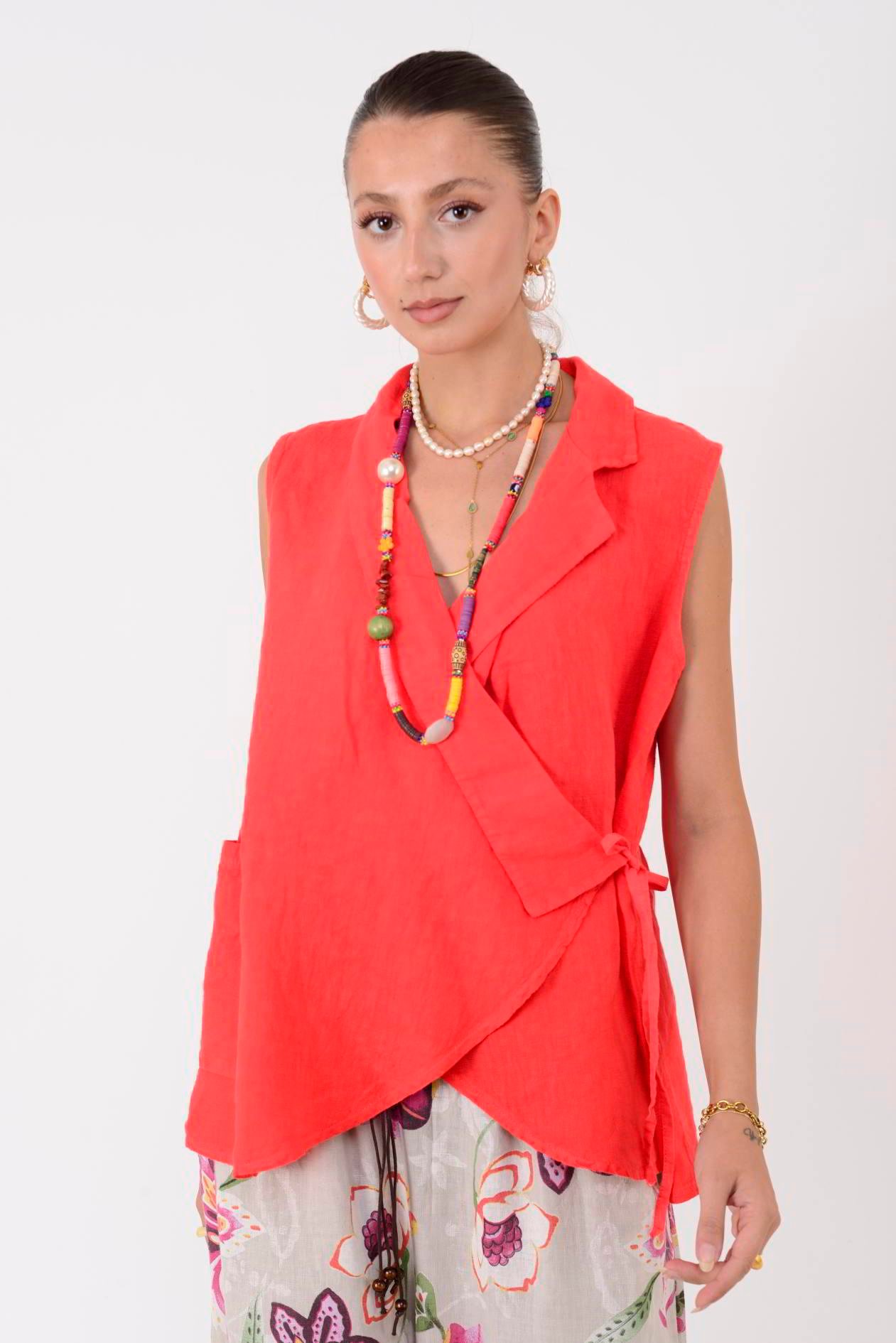 14987 KRUVAZE BAĞLAMA DETAYLI KOLSUZ KETEN BLUZ