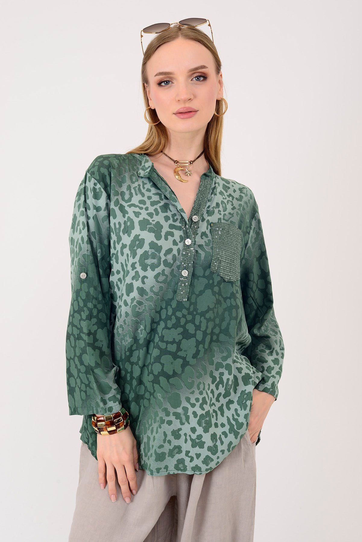 15451-16 PAYET DETAYLI LEOPAR DESEN GÖMLEK
