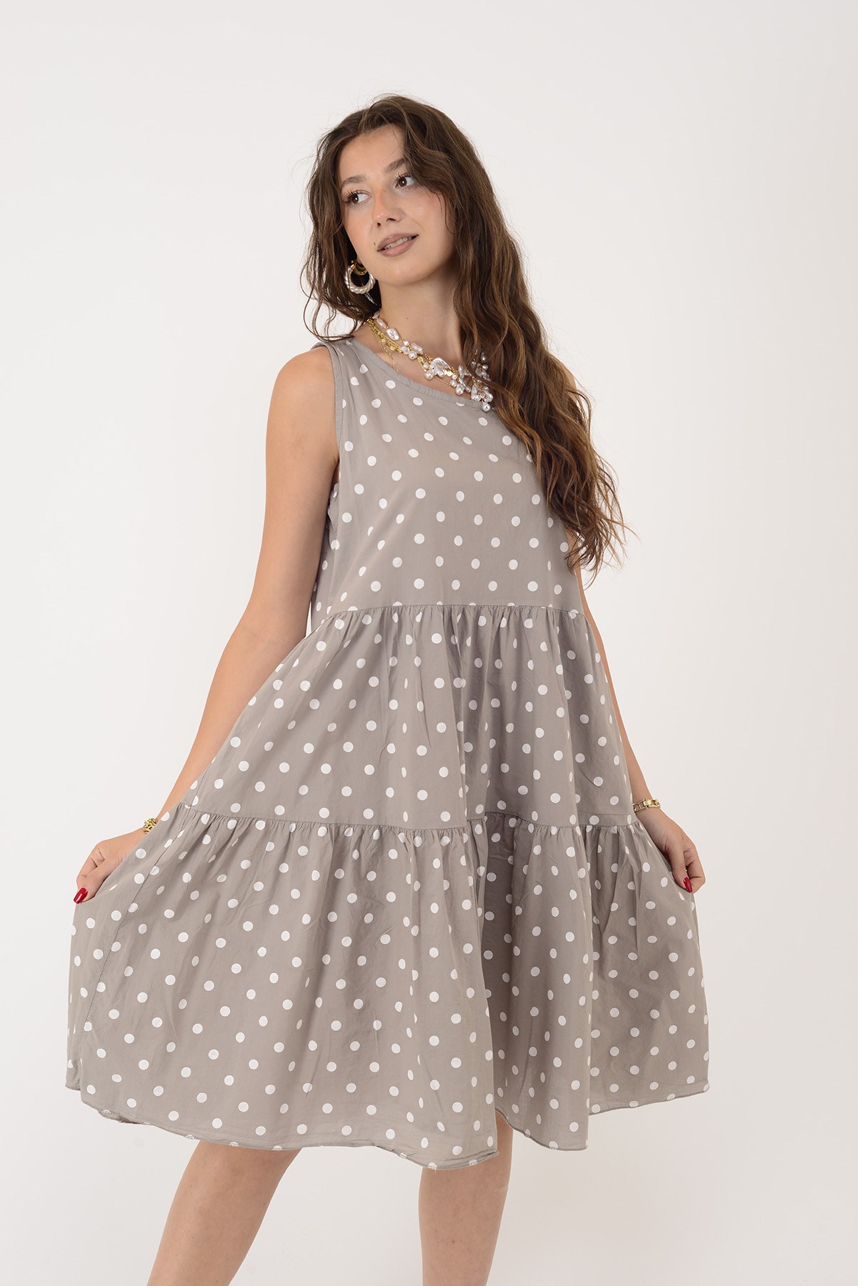 16578 MINNIE PUANTİYE DESEN VOLANLI KOLSUZ KISA ELBİSE