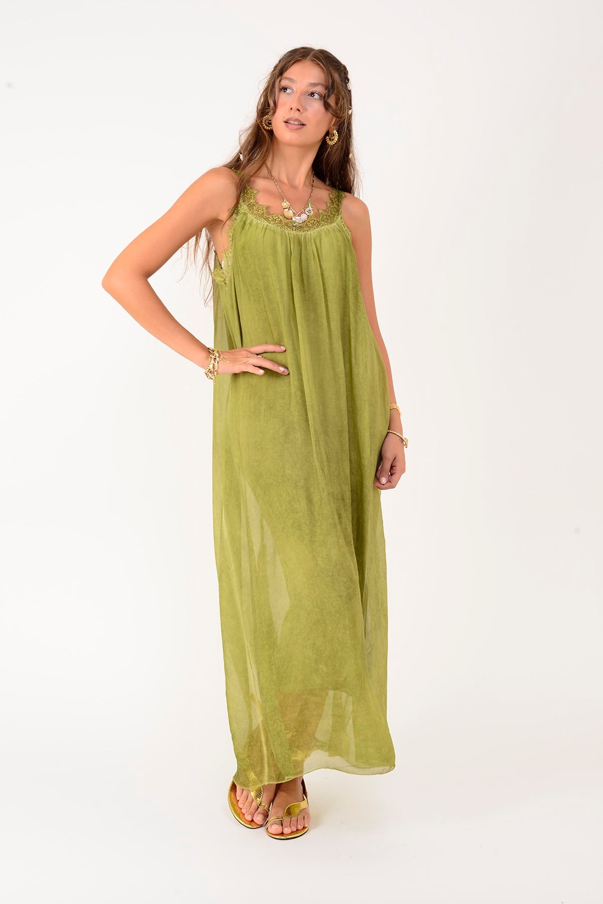 1659 DANTEL DETAYLI KOLSUZ İPEK ELBİSE