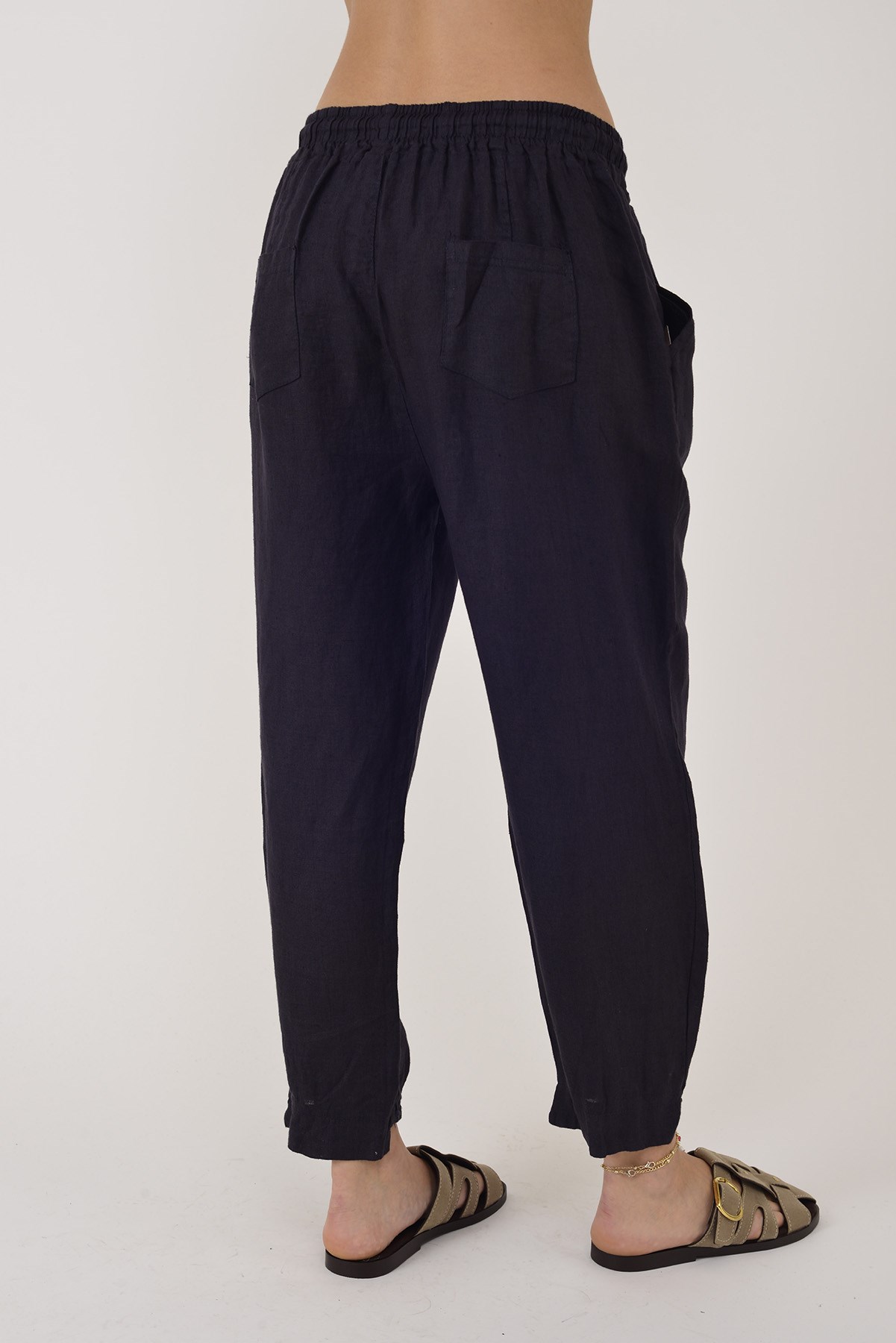 20836 PAÇASI LASTİK DETAYLI JOGGER KETEN PANTOLON
