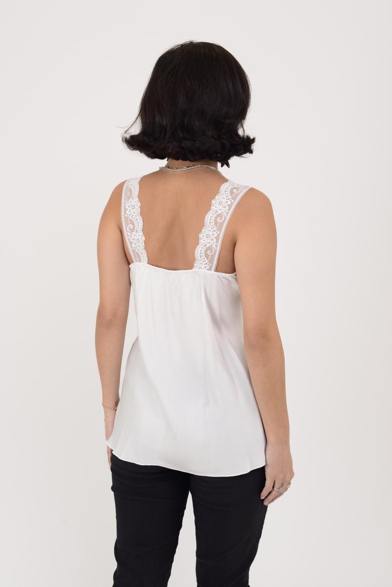 21336 V YAKA ASKILI DANTELLİ BLUZ
