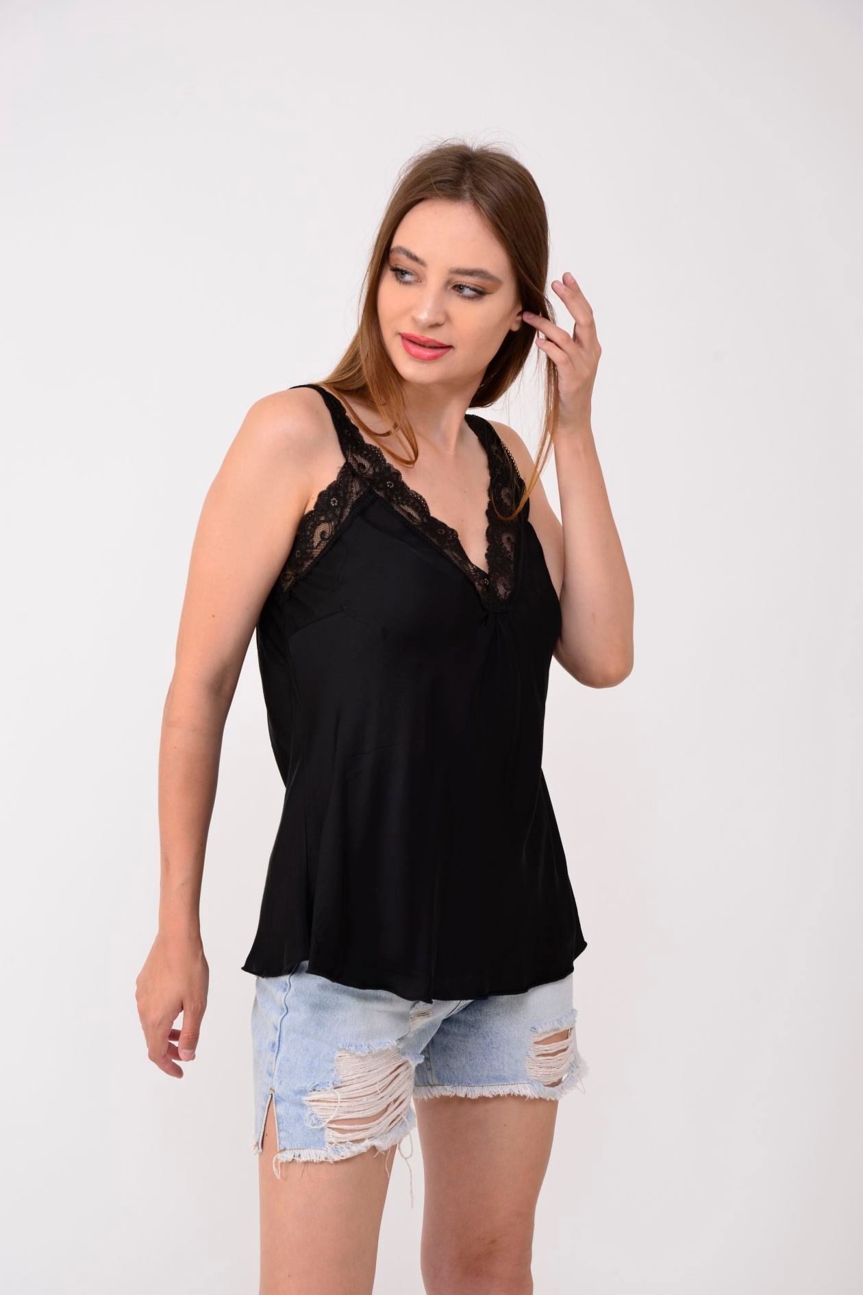 21336 V YAKA ASKILI DANTELLİ BLUZ