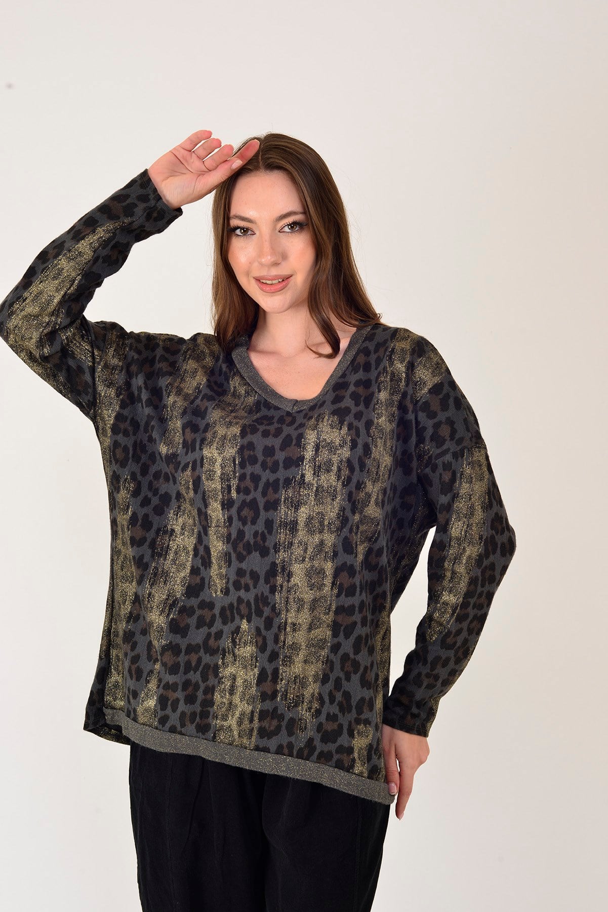 25192 LEOPAR DESEN SİMLİ TRİKO BLUZ