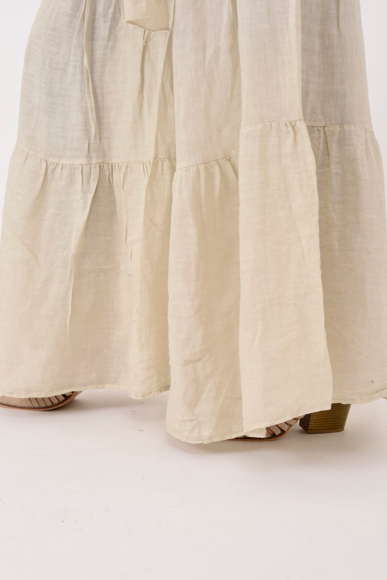 30560 FİYONK DETAYLI VOLAN KETEN PANTOLON