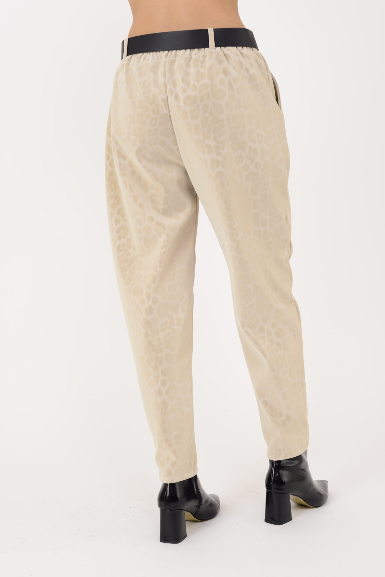 8600 KEMER DETAYLI LEOPAR DESEN PANTOLON