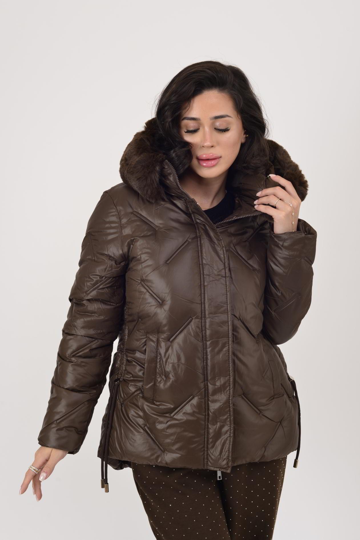 8657 KÜRK DETAYLI KAPÜŞONLU KAPİTONE MONT