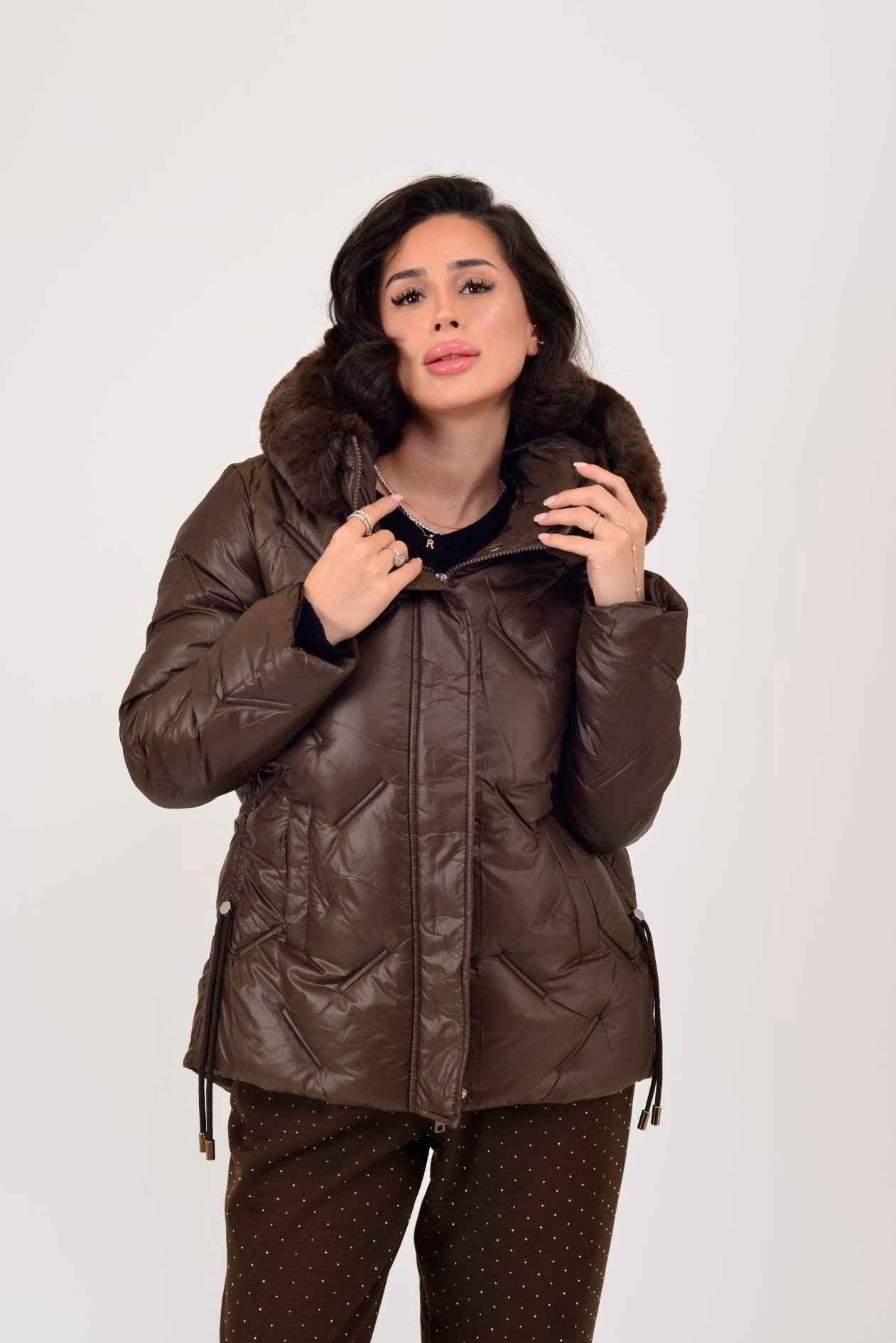 8657 KÜRK DETAYLI KAPÜŞONLU KAPİTONE MONT