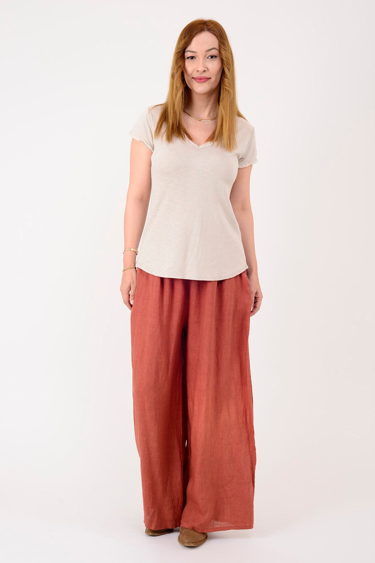 954304 V YAKA TAŞLAMALI T-SHIRT BLUZ