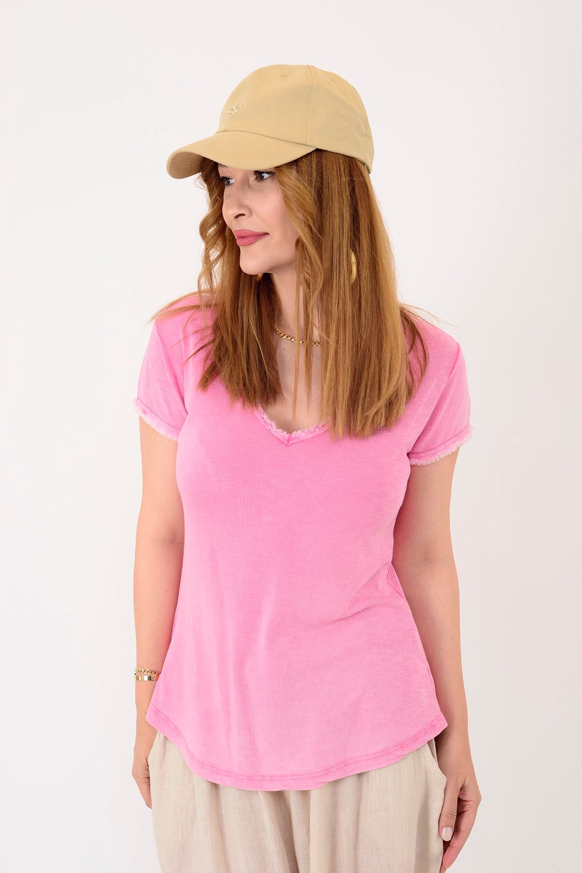 954304 V YAKA TAŞLAMALI T-SHIRT BLUZ