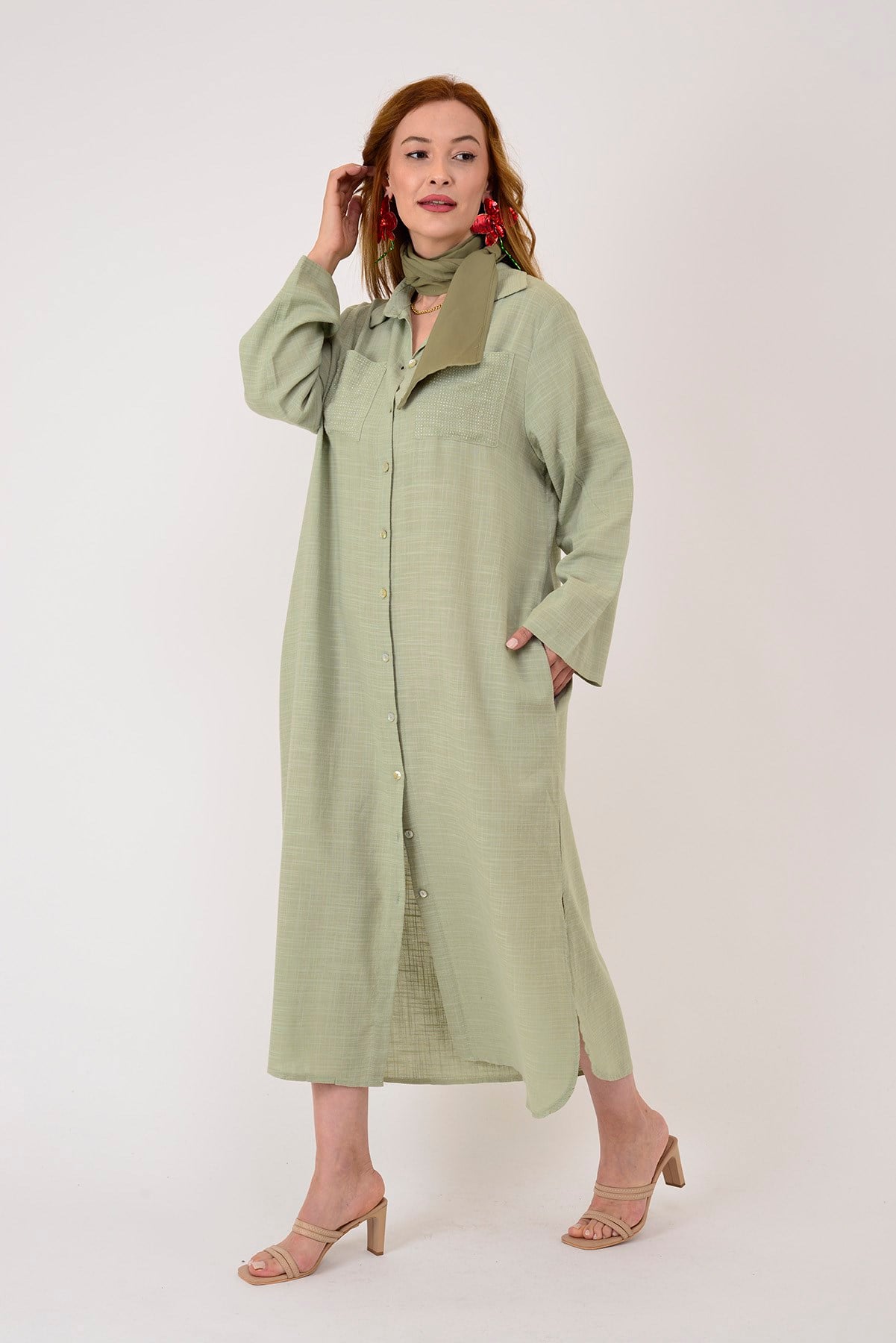 AN10730 CEPLERİ TAŞ İŞLEMELİ GÖMLEK ELBİSE