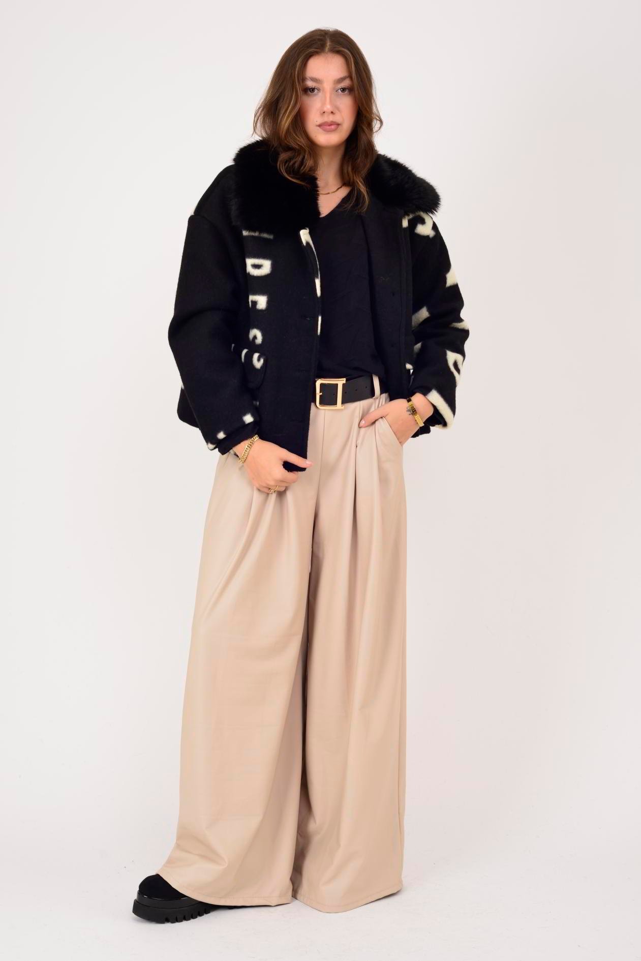 SN950 KÜRK DETAYLI KEÇE KABAN