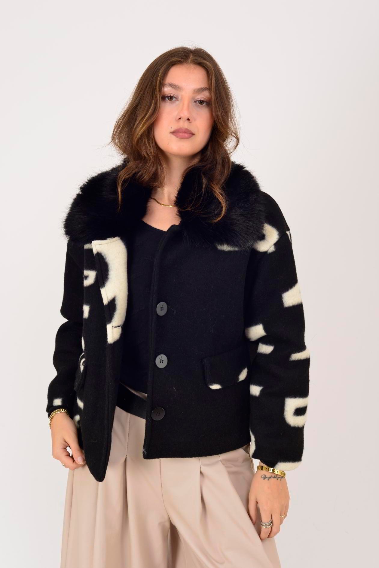 SN950 KÜRK DETAYLI KEÇE KABAN