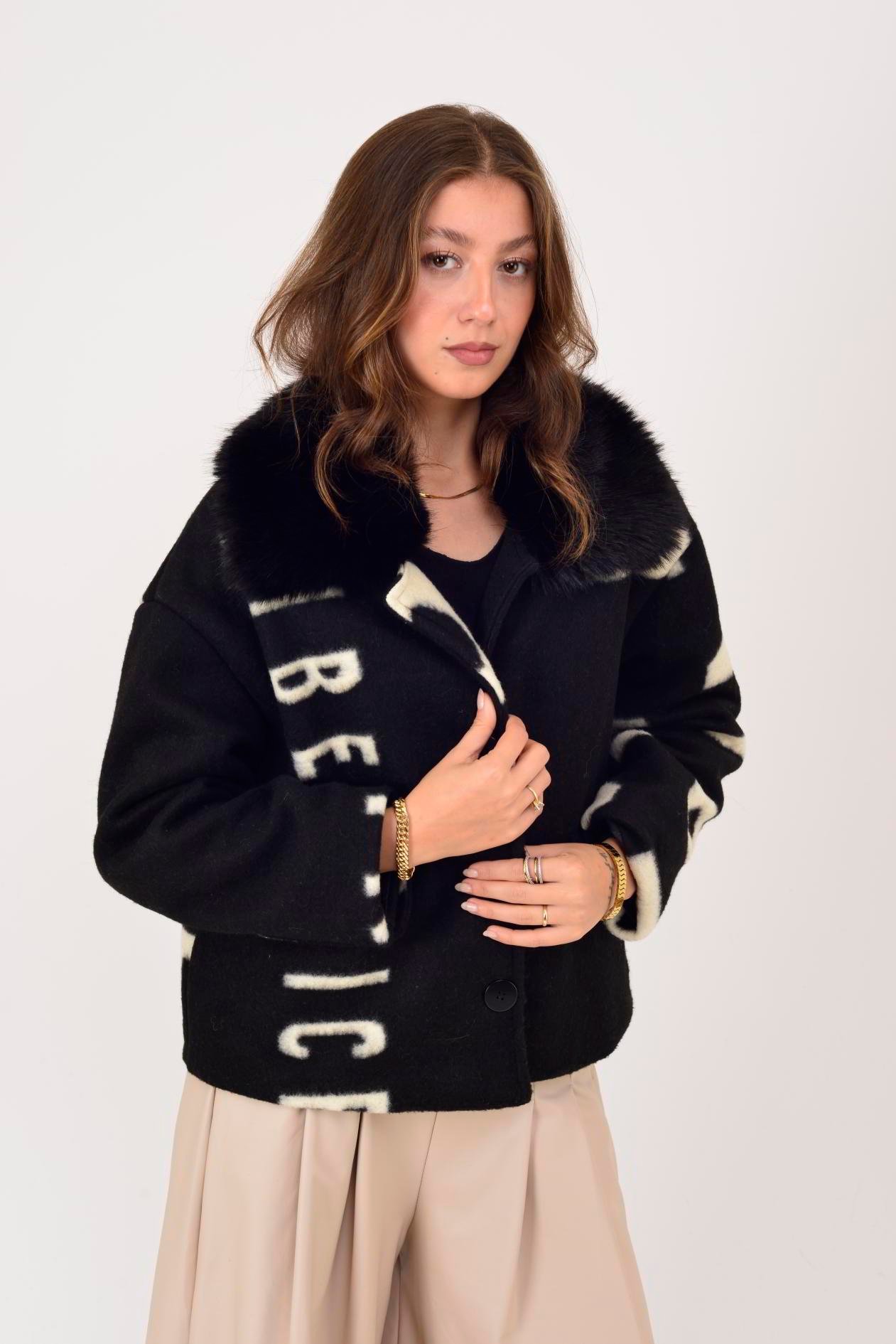 SN950 KÜRK DETAYLI KEÇE KABAN