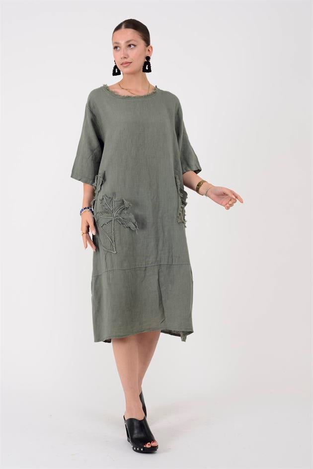 10734 LOVA KABARTMALI SAÇAK DETAYLI TEK CEP KETEN ELBİSE