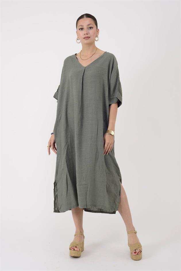 11227 LOVA SIRTI AJUR İŞLEME DETAYLI V YAKA KETEN ELBİSE