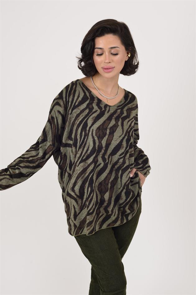 1128 ÇİZGİ DESEN V YAKA BLUZ