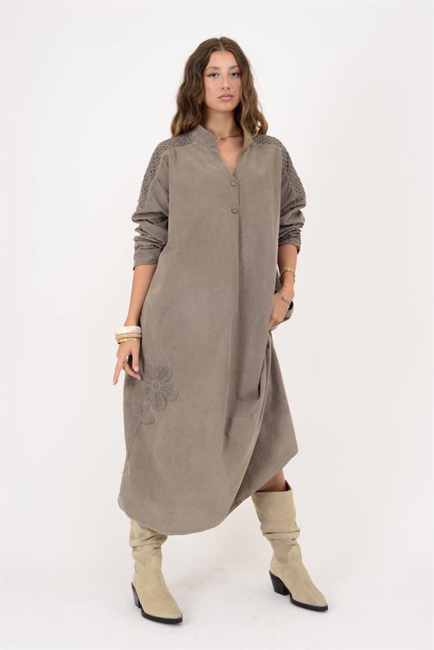 11383 LOVA ÇİÇEK KABARTMALI FİSTO DETAYLI FİTİLLİ ELBİSE