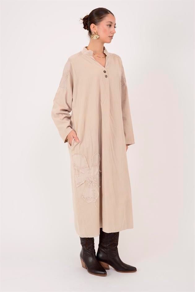 11444 LOVA ÇİÇEK KABARTMALI PUL DETAYLI FİTİLLİ KADİFE ELBİSE