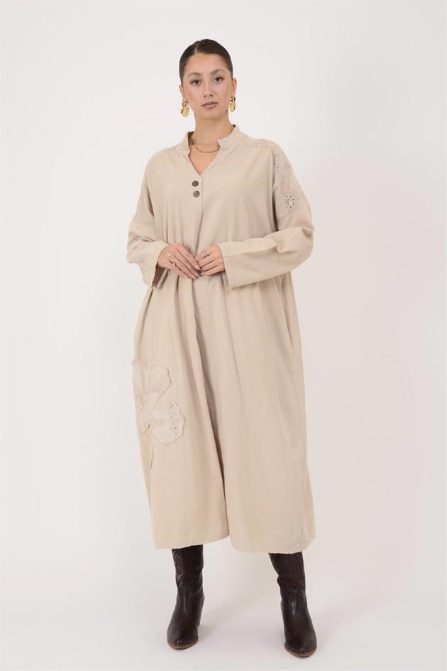 11444 LOVA ÇİÇEK KABARTMALI PUL DETAYLI FİTİLLİ KADİFE ELBİSE