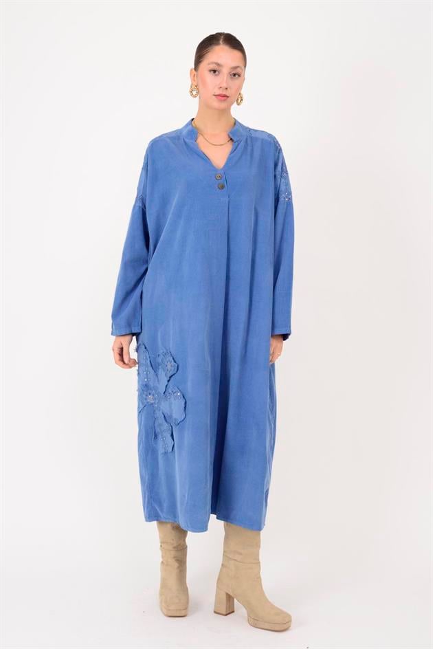 11444 LOVA ÇİÇEK KABARTMALI PUL DETAYLI FİTİLLİ KADİFE ELBİSE