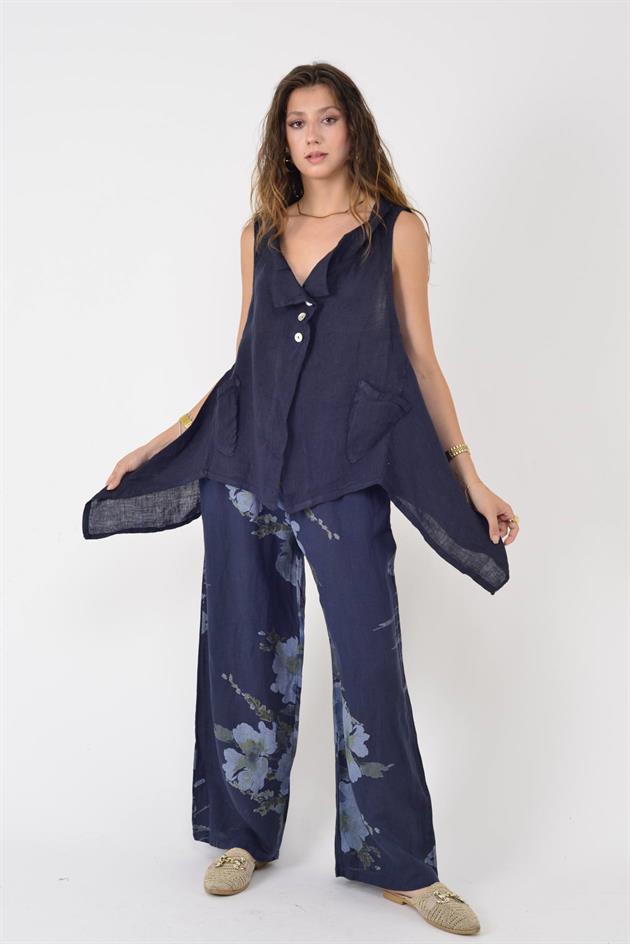 12168 ASİMETRİK KESİM DÜĞME DETAYLI KOLSUZ KETEN BLUZ