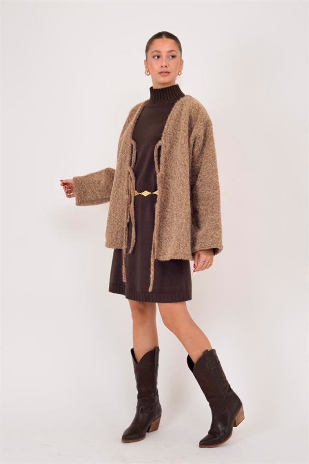 12586 BAĞLAMA DETAYLI KEÇE KABAN