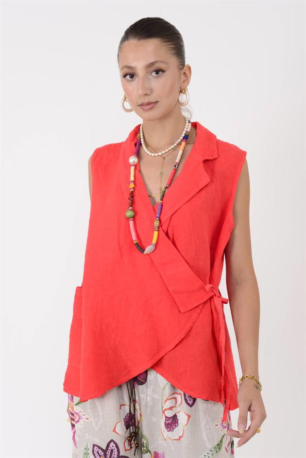 14987 KRUVAZE BAĞLAMA DETAYLI KOLSUZ KETEN BLUZ