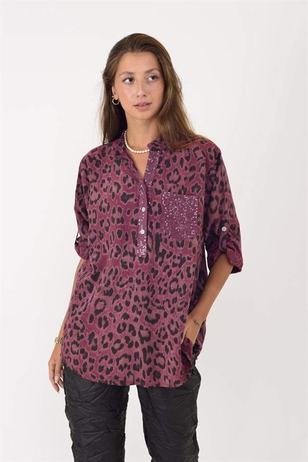15451-23 LEOPAR DESEN PAYET DETAYLI ÜÇ DÜĞMELİ GÖMLEK