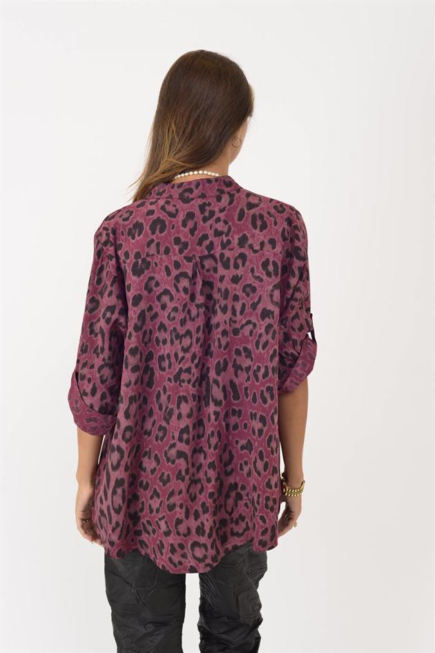 15451-23 LEOPAR DESEN PAYET DETAYLI ÜÇ DÜĞMELİ GÖMLEK