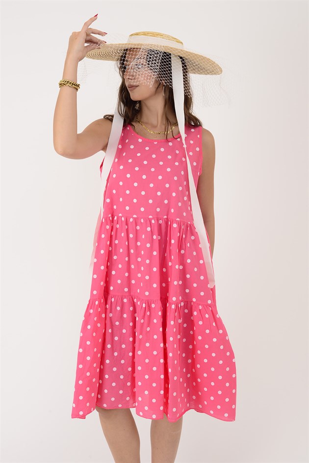 16578 MINNIE PUANTİYE DESEN VOLANLI KOLSUZ KISA ELBİSE