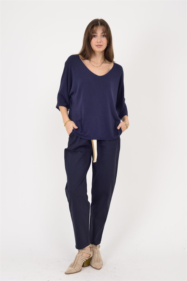 19004 V YAKA TRİKO BLUZ