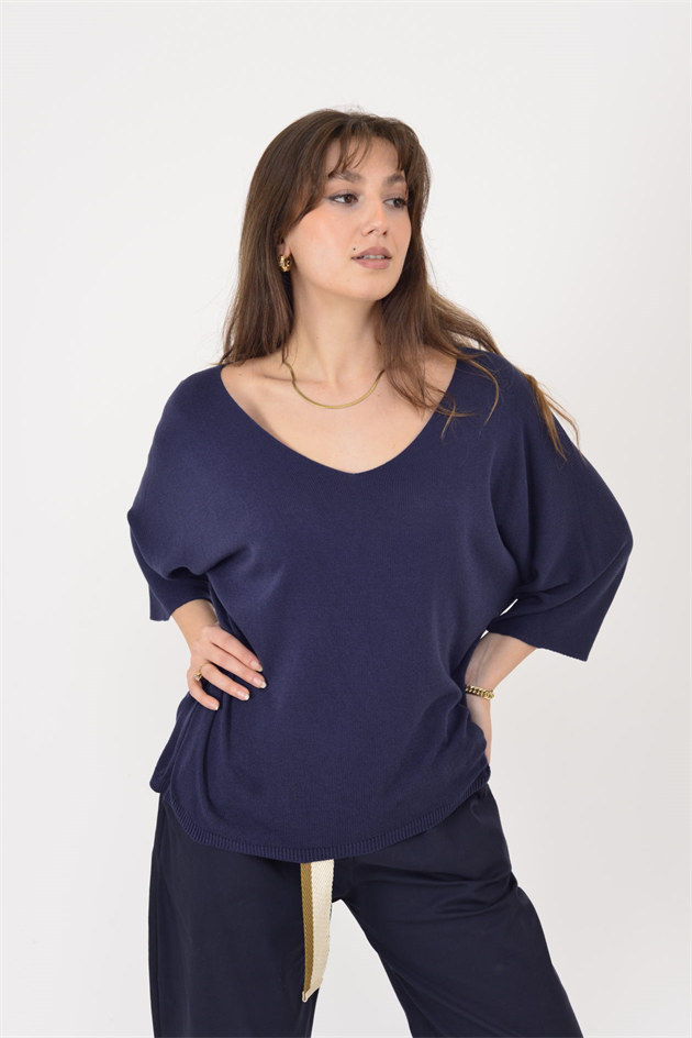 19004 V YAKA TRİKO BLUZ