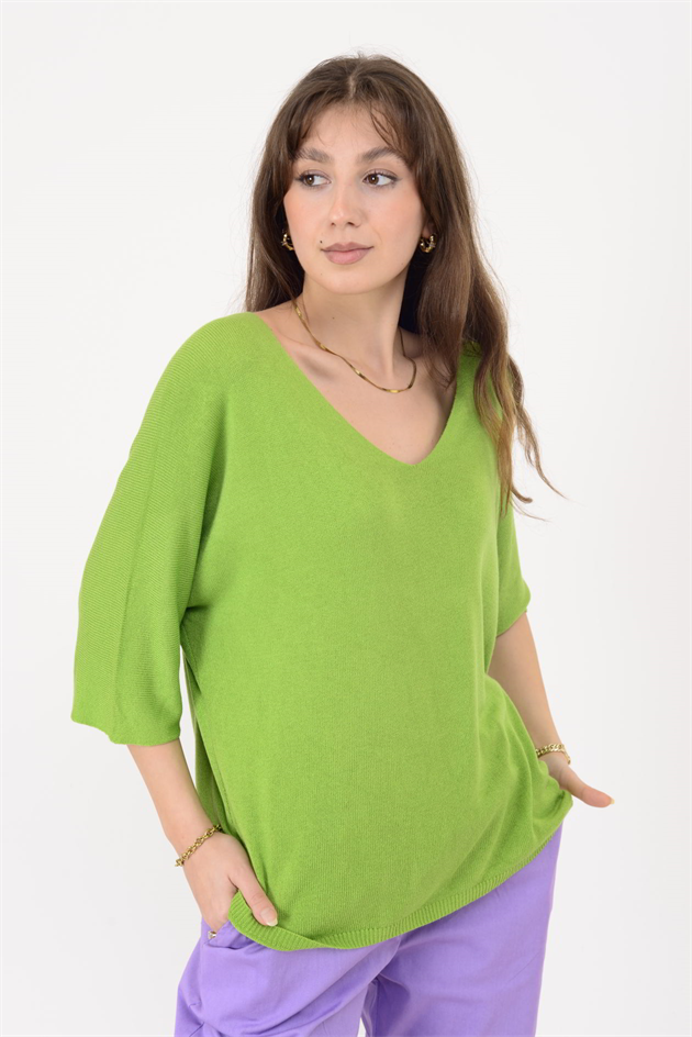 19004 V YAKA TRİKO BLUZ