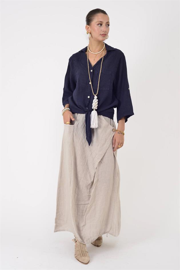 20-62 SIRTI GÜPÜRLÜ ÖNDEN BAĞLAMALI KETEN GÖMLEK