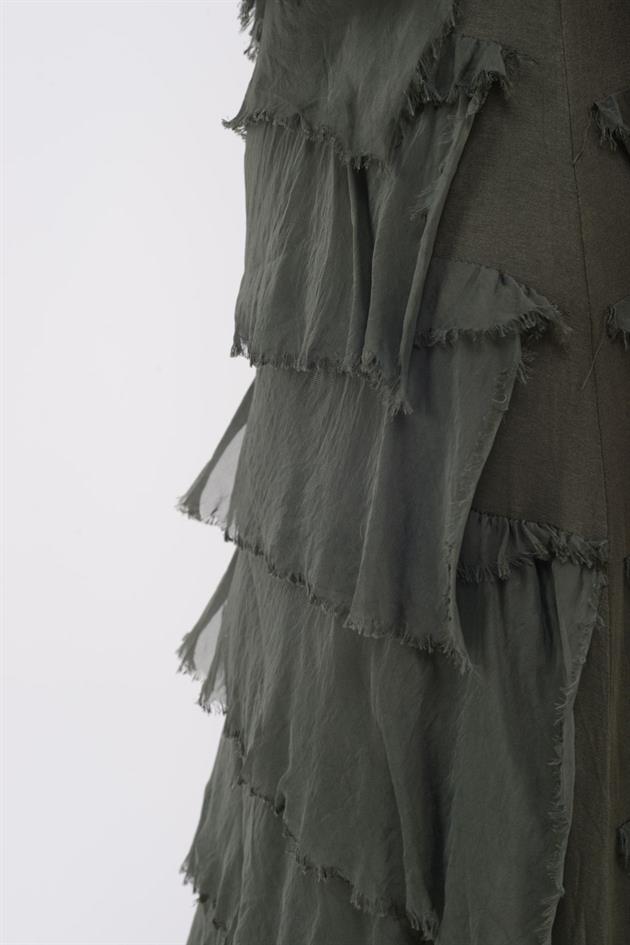 2031 KAT KAT İPEK ELBİSE