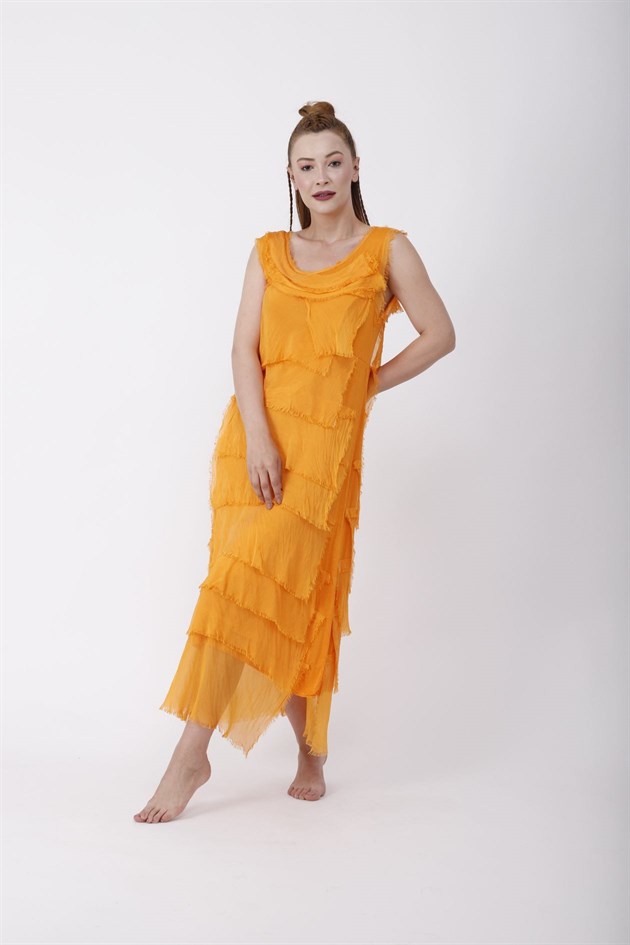 2031 KAT KAT İPEK ELBİSE