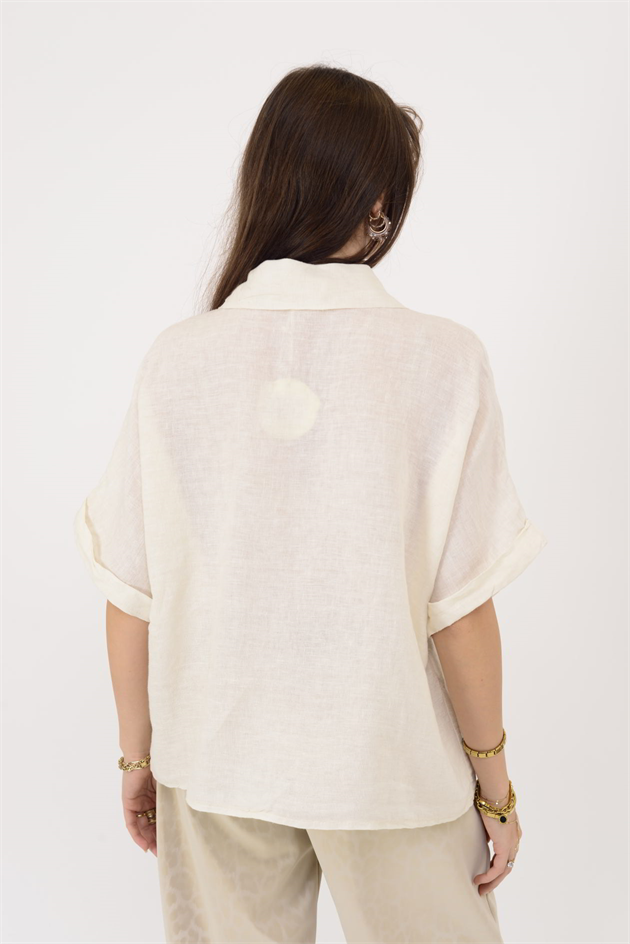 20341 KABARTMALI ÇİÇEK DETAYLI KISA KOL KETEN GÖMLEK