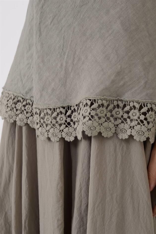 20585 DANTELLİ ASKILI KETEN BLUZ