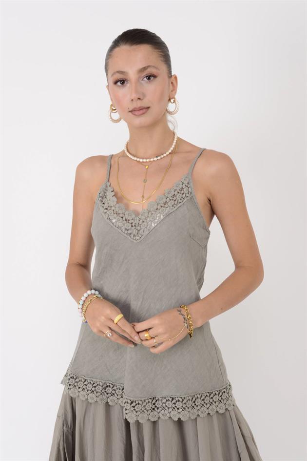 20585 DANTELLİ ASKILI KETEN BLUZ