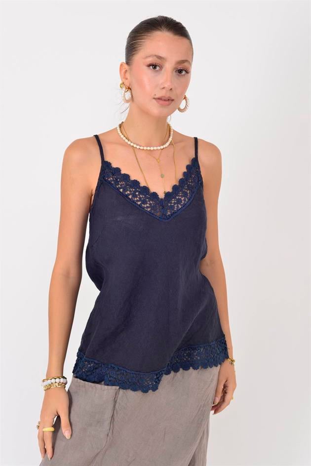 20585 DANTELLİ ASKILI KETEN BLUZ