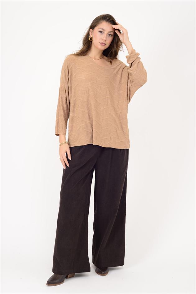 2066 KABARTMA DETAYLI V YAKA TRİKO