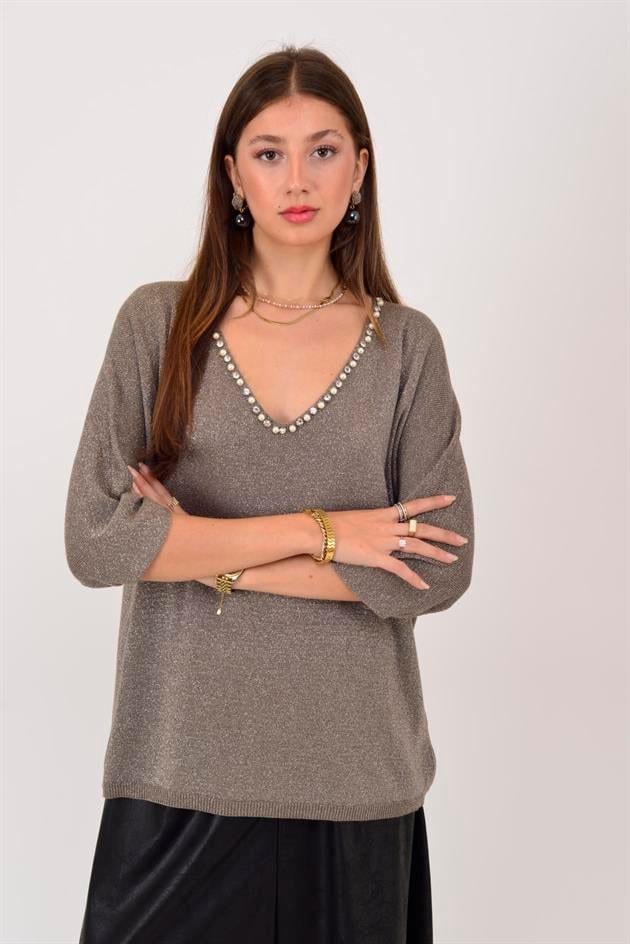 21130 İNCİ İŞLEMELİ V YAKA SİMLİ TRİKO