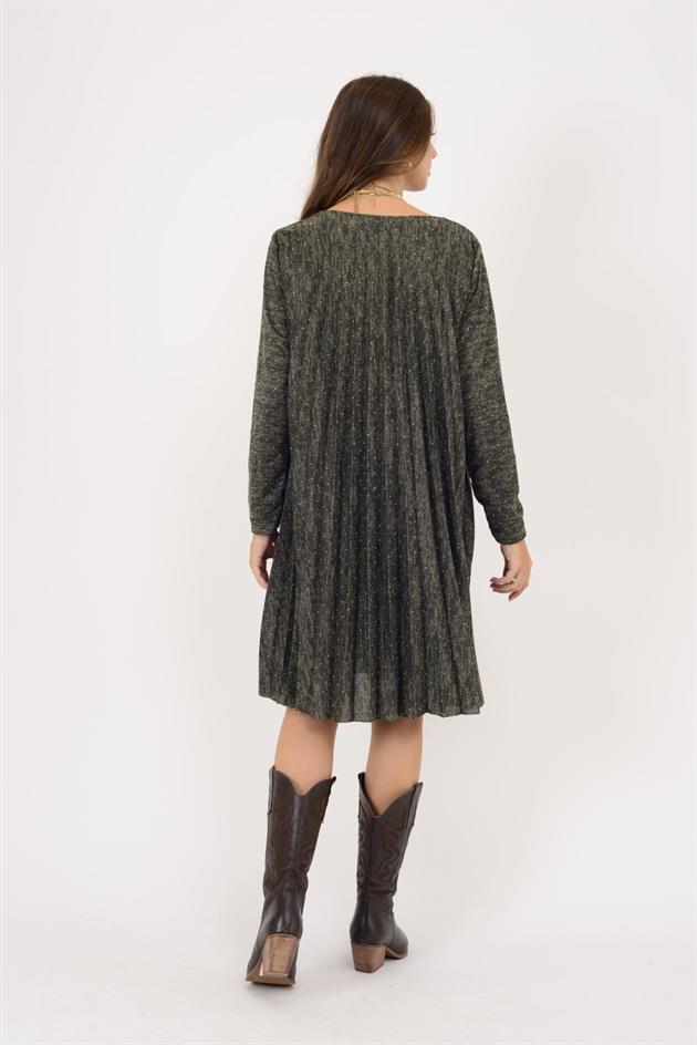 21419 TAŞ DETAYLI MİDİ BOY PİLELİ ELBİSE