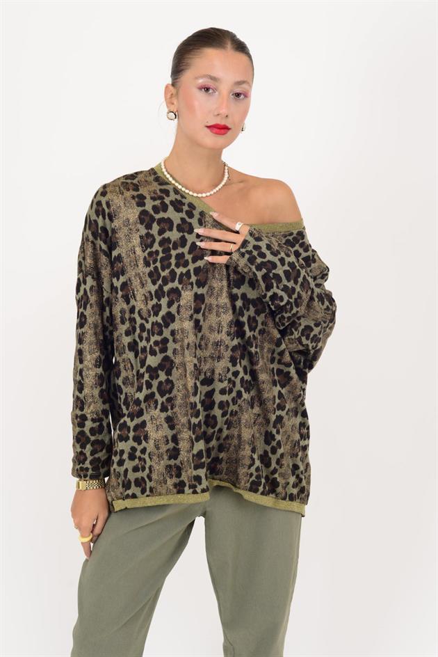 21812 LEOPAR DESENLİ V YAKA YALDIZLI TRİKO