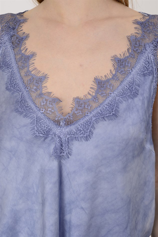 22355 KALIN ASKILI DANTELLİ SATEN BLUZ