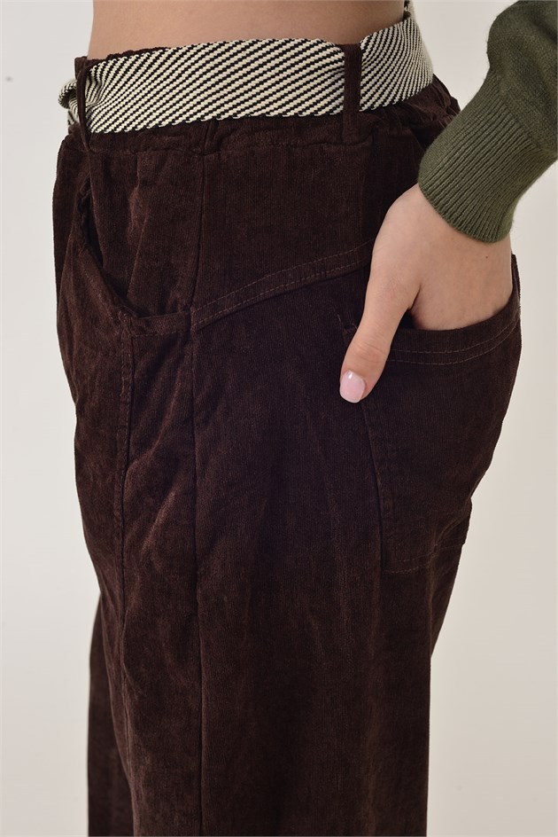 22556 BORU PAÇA KEMERLİ FİTİLLİ KADİFE PANTOLON